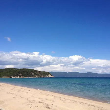 Relaxing House 50 M From The Coast! 伊里斯斯