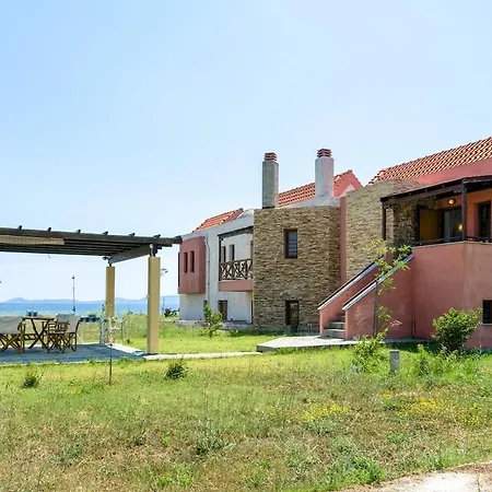 Relaxing House 50 M From The Coast! *