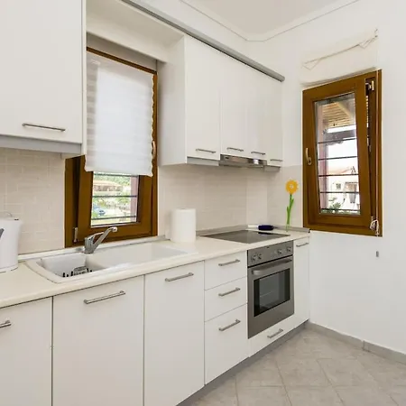 度假居 Relaxing House 50 M From The Coast! 伊里斯斯