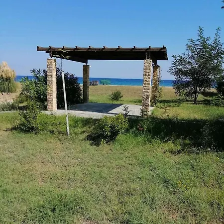 Relaxing House 50 M From The Coast! 度假居